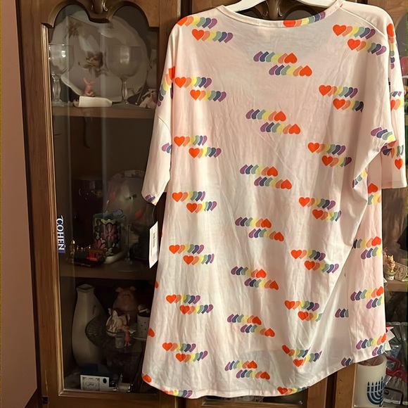 LuLaRoe Irma Tunic Size- Large - Picture 3 of 3